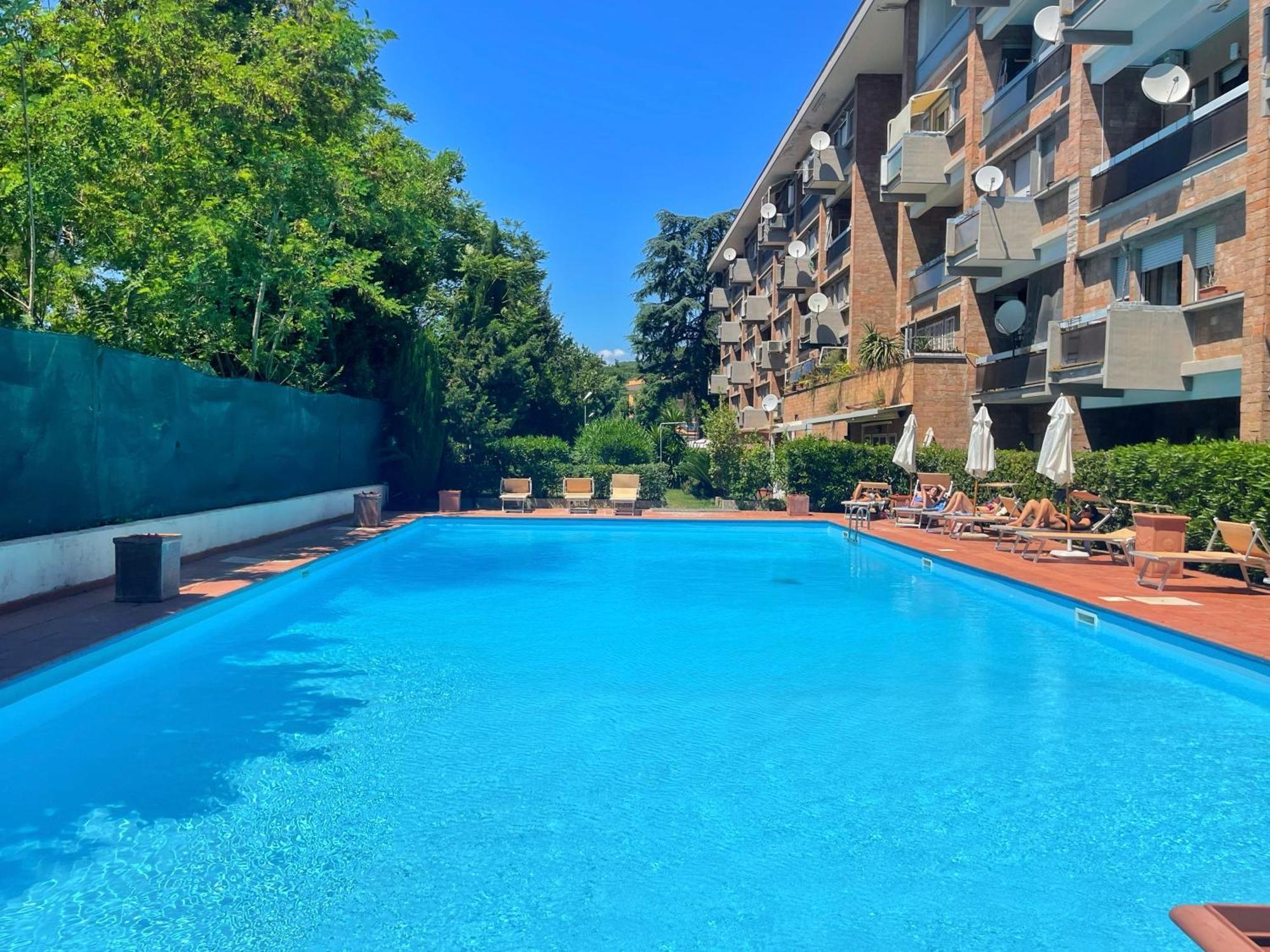 Modern Apartment 10 Min Vatican Parking&Pool 罗马 外观 照片